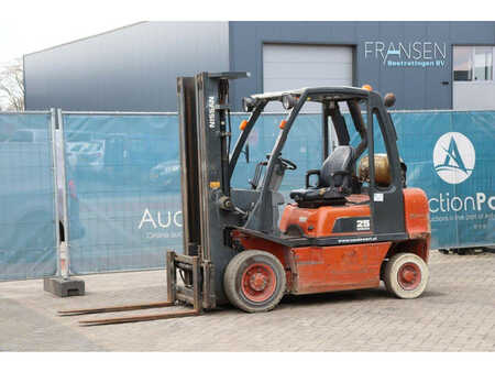 LPG Forklifts 2002  Nissan UD02A25PQ (9)