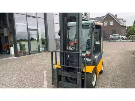 Wózki gazowe 2005  Jungheinrich TFG 430 (6)