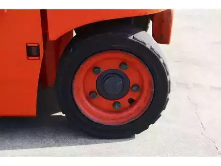 Elektromos 4 kerekű 2018  Linde E18PH-02 (16)