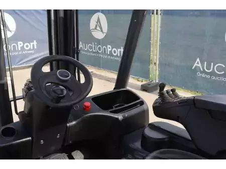 Elektromos 4 kerekű 2018  Linde E18PH-02 (23)