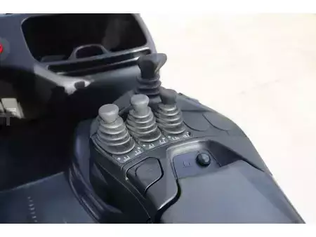 Elektromos 4 kerekű 2018  Linde E18PH-02 (27)