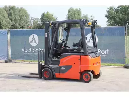 Elektromos 4 kerekű 2018  Linde E18PH-02 (3)
