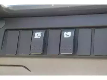 Elektromos 4 kerekű 2018  Linde E18PH-02 (31)