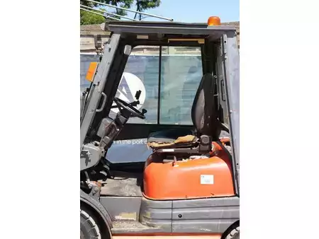 Dieselstapler 1997  Toyota 62-6FDF25 (21)