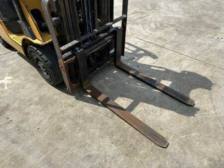 Empilhador a gás 2004  CAT Lift Trucks GP18N (11)