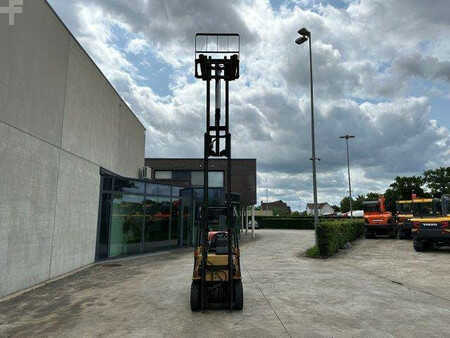 Empilhador a gás 2004  CAT Lift Trucks GP18N (25)