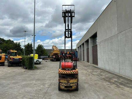 Empilhador a gás 2004  CAT Lift Trucks GP18N (27)