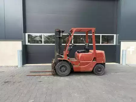 Carrelli elevatori diesel - Mitsubishi FD25 (2)