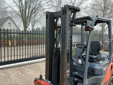 Diesel heftrucks 2011  Toyota 02-8FDF18 (8)