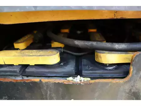 4-wiel elektrische heftrucks - CAT Lift Trucks 2EP5000 (34)