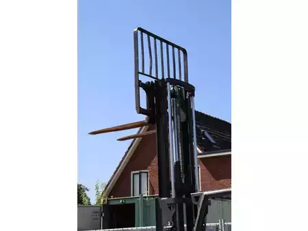 4-wiel elektrische heftrucks - CAT Lift Trucks 2EP5000 (40)