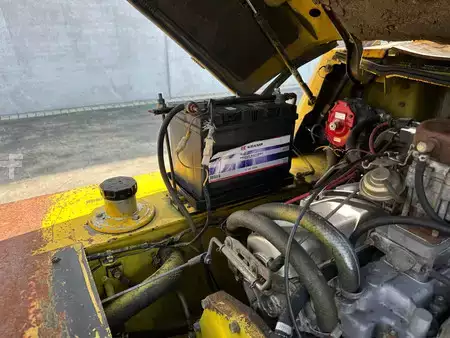 Gasoltruck 1989  Mitsubishi FG40 (39)