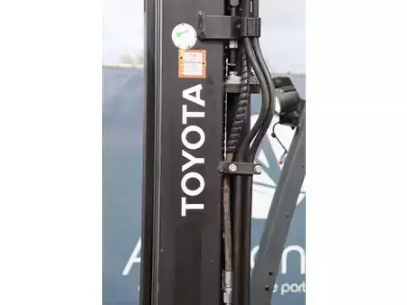 Eléctrica de 4 ruedas 2021  Toyota 8FBE18T (12)