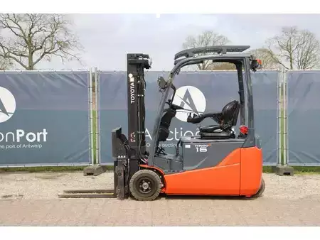 Eléctrica de 4 ruedas 2021  Toyota 8FBE18T (2)