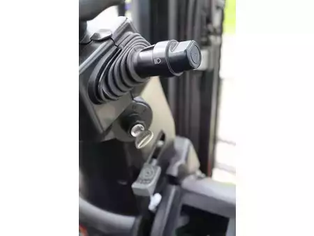 Eléctrica de 4 ruedas 2021  Toyota 8FBE18T (24)