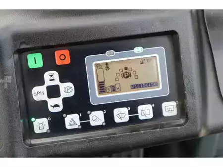 Eléctrica de 4 ruedas 2021  Toyota 8FBE18T (25)