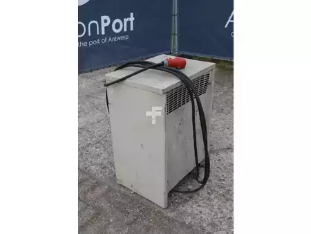 Eléctrica de 4 ruedas 2021  Toyota 8FBE18T (39)