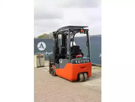 Eléctrica de 4 ruedas 2021  Toyota 8FBE18T (4)