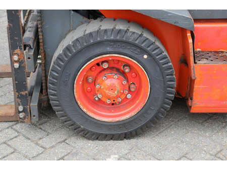 Dízel targoncák - Nissan FD02A25Q (13)