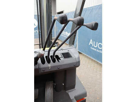 Dízel targoncák - Nissan FD02A25Q (30)