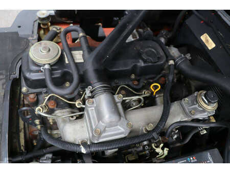 Dízel targoncák - Nissan FD02A25Q (34)