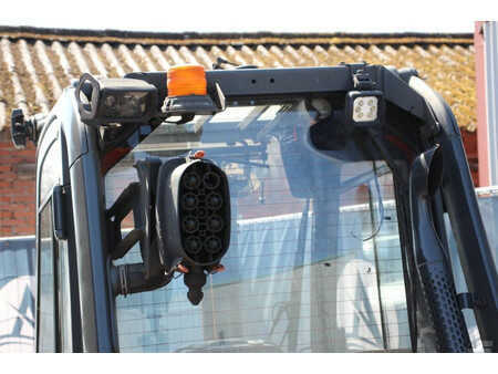 Dieselový VZV 2021  Linde H30D-01 (16)