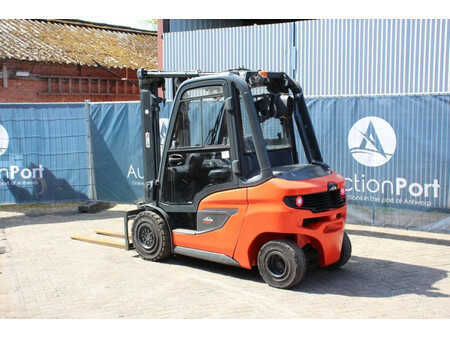 Dieselový VZV 2021  Linde H30D-01 (3)