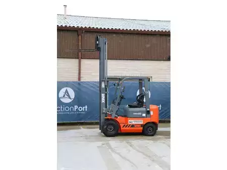 Chariots élévateurs diesel 2023  Vmax CPCD20 (37)