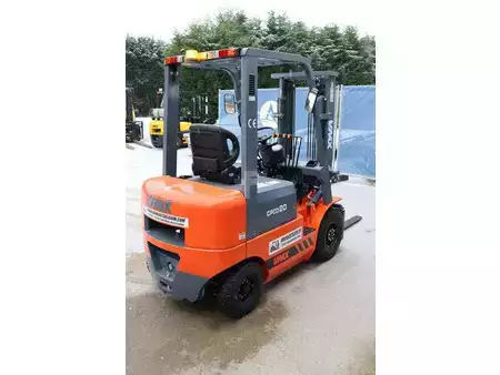 Chariots élévateurs diesel 2023  Vmax CPCD20 (6)