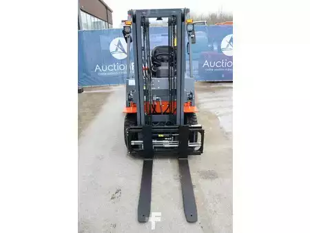 Chariots élévateurs diesel 2023  Vmax CPCD20 (8)