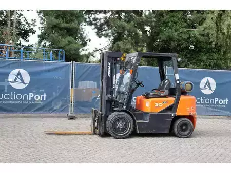 Treibgasstapler 2017  Doosan G30G (1)