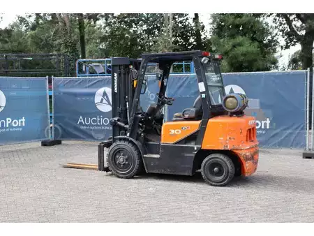 Treibgasstapler 2017  Doosan G30G (3)