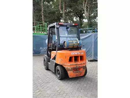 Treibgasstapler 2017  Doosan G30G (4)