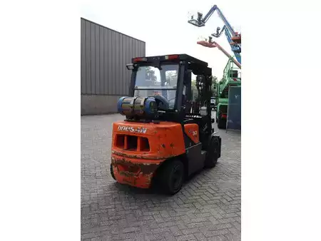 Treibgasstapler 2017  Doosan G30G (6)