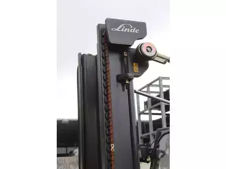 Terrenggående gaffeltruck 2008  Linde H30T (11)