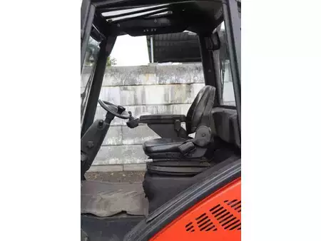 Terrenggående gaffeltruck 2008  Linde H30T (19)