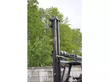 Terrenggående gaffeltruck 2008  Linde H30T (37)