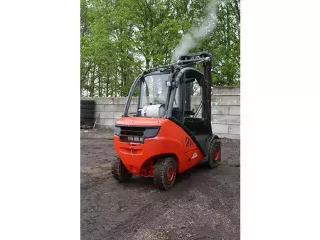 Terrenggående gaffeltruck 2008  Linde H30T (6)