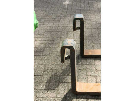 Sollevatori telescopici rigidi 1998  Merlo ROTO 30.16-EV (16)