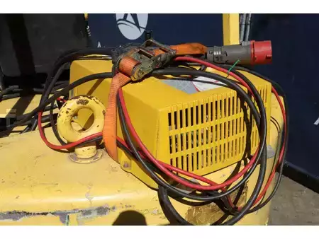 Eléctrico - 4 rodas 2000  Hyster E5.50XL (34)
