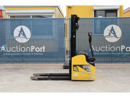 Apilador eléctrico 2009  Hyundai 10 LS-7 (2)