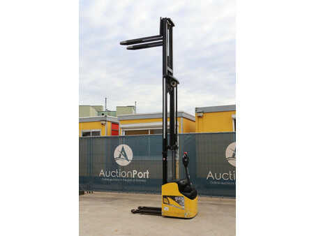 Apilador eléctrico 2009  Hyundai 10 LS-7 (22)