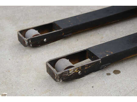 Apilador eléctrico 2009  Hyundai 10 LS-7 (24)