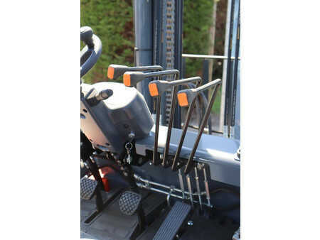 Dieseltruck 2024  Vmax CPCD40 (19)