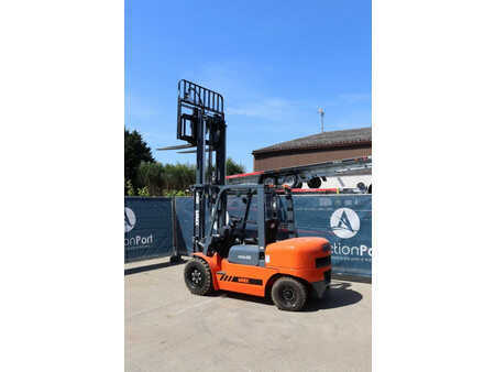 Dieseltruck 2024  Vmax CPCD40 (25)