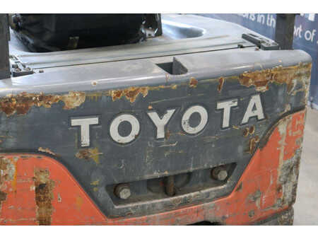 Elektro čtyřkolový VZV 2003  Toyota 7FBEF16 (15)
