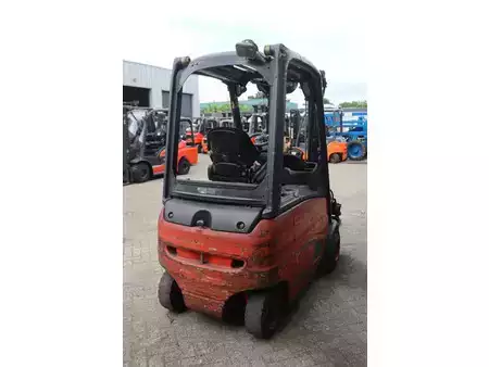 4-wiel elektrische heftrucks 2008  Linde E20PH-01 (6)