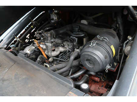 LPG VZV 2010  Linde H35T-01 (18)