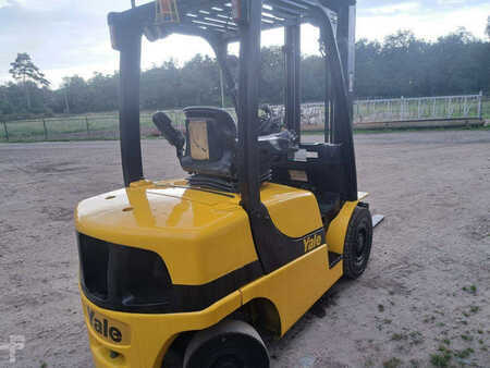 Diesel Forklifts 2011  Yale GDP25VX V2420 (4)