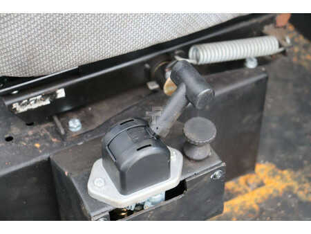 Dieseltrukki 1994  Kalmar 10-600 (32)